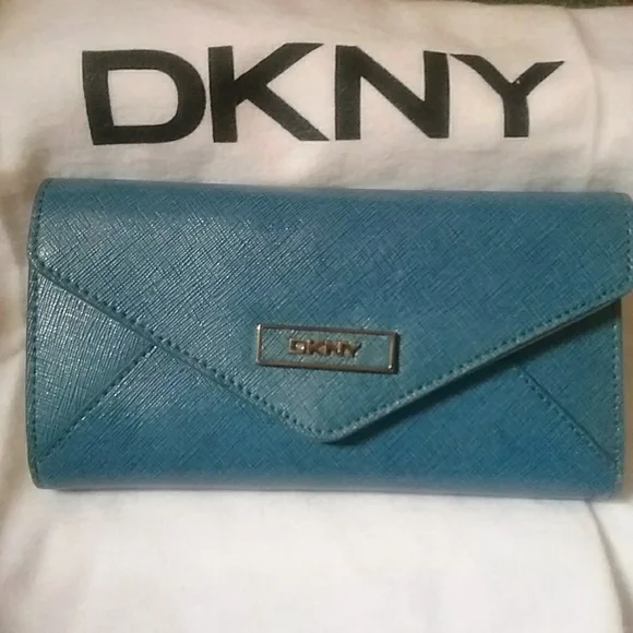 dkny wallet blue